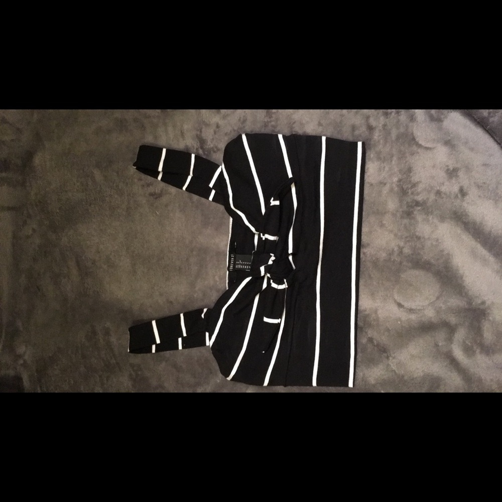 Forever 21 cropped shirt